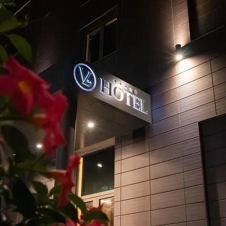 Vila-l Hotel