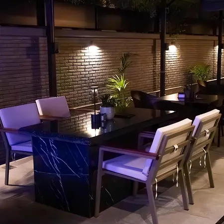 Vila-l Hotel