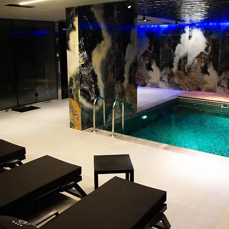 Vila-l 4* Tirana